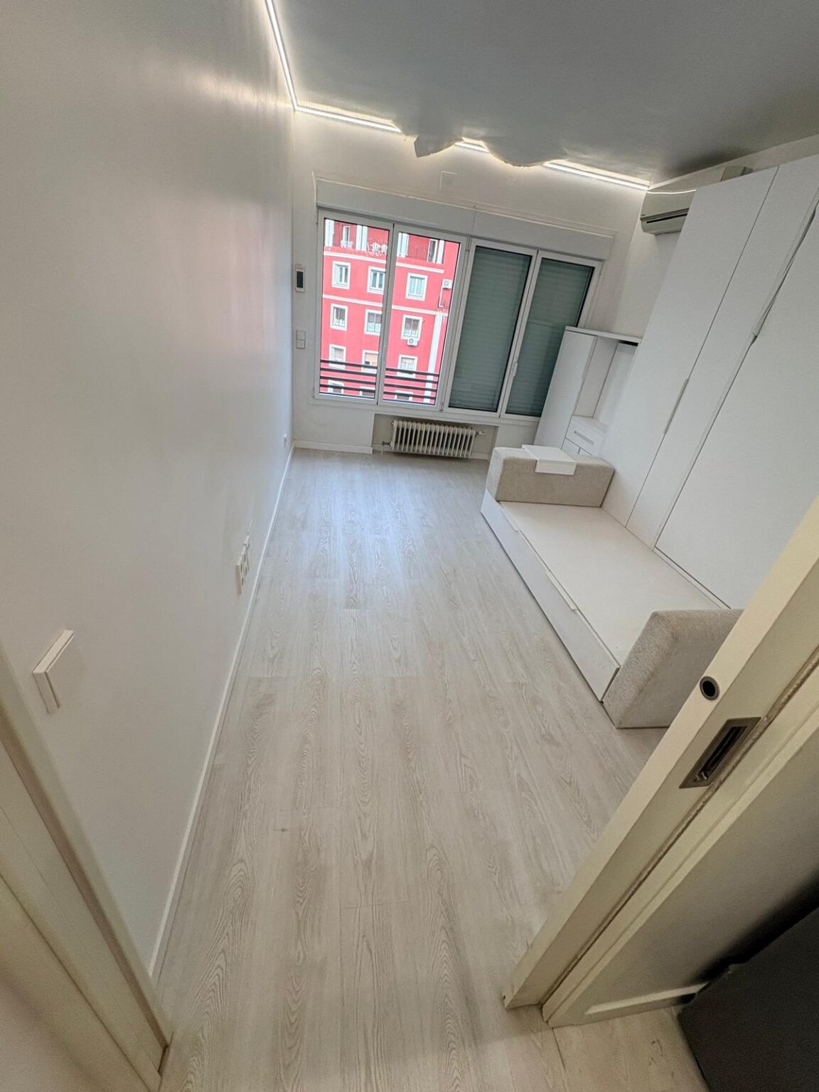 REFORFINITY carpinteros de confianza para reparaciones rápidas en Madrid